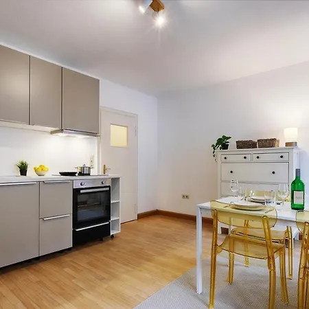 Homie Stay Karmeliten Apartments Wurzburg Exterior photo